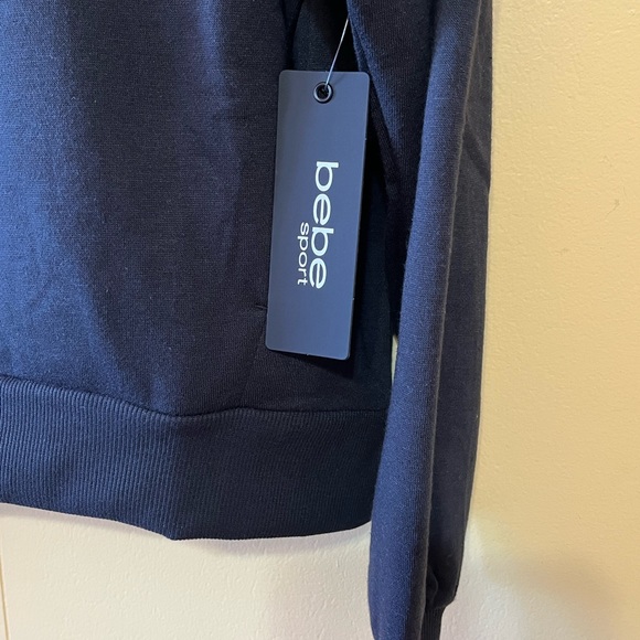 NWT Bebe pullover with two front pockets - Picture 6 of 10